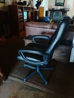 Black leather office chair