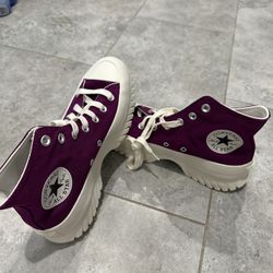 Converse Women Size 8