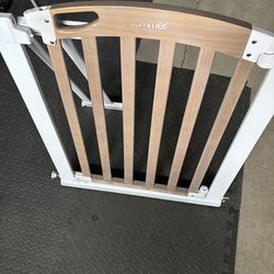 Baby gate - by Summer brand