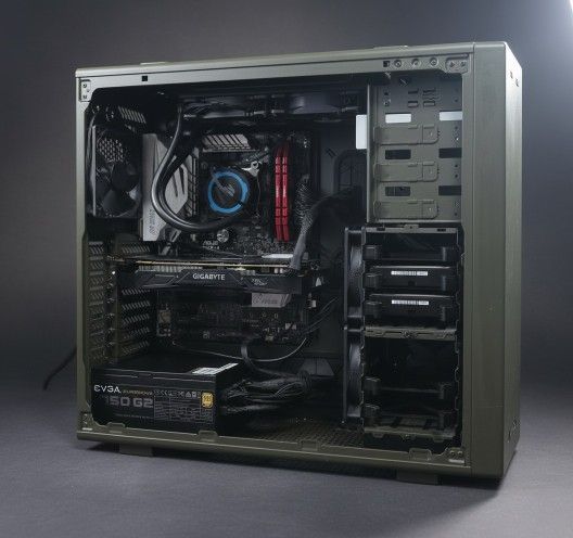 Gaming PC with FREE Razer Keyboard and Mouse