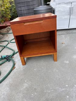 End table