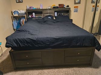 King size bed