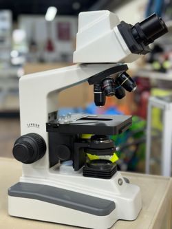 MOTIC B1 ADVANCED SERIES BINOCULAR MICROSCOPE DMB1-223 USED WITH BAG AND ACCESSORIES