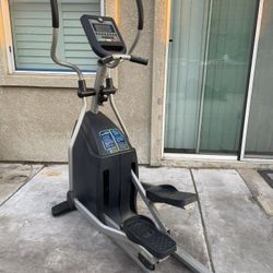 Horizon Fitness Limited Series Elliptical Brand:Horizon Fitness Model:LS635E
