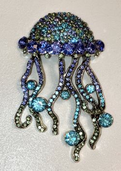 2 1/8” x 3 5/8” Jellyfish Brooch