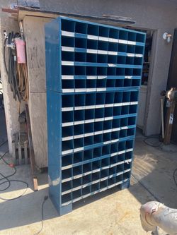 Bolts and nuts organizer