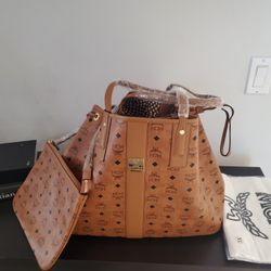 MCM Reversible Liz Shopper in Visetos