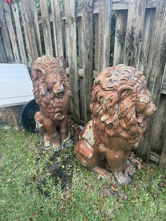 2 Water Fountain Lion Statues for Sale in Pompano Beach, FL - OfferUp