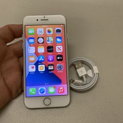 iPhone 7 128 GB Unlocked For All Carriers 