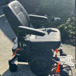 Pride Jazzy Evo 613 Li Power Wheelchair