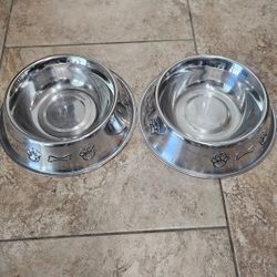 STAINLESS STEEL DOG FOOD BOWLS RAIDER & PHILLY