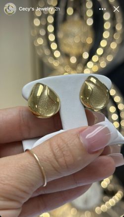 Aeretes De Oro