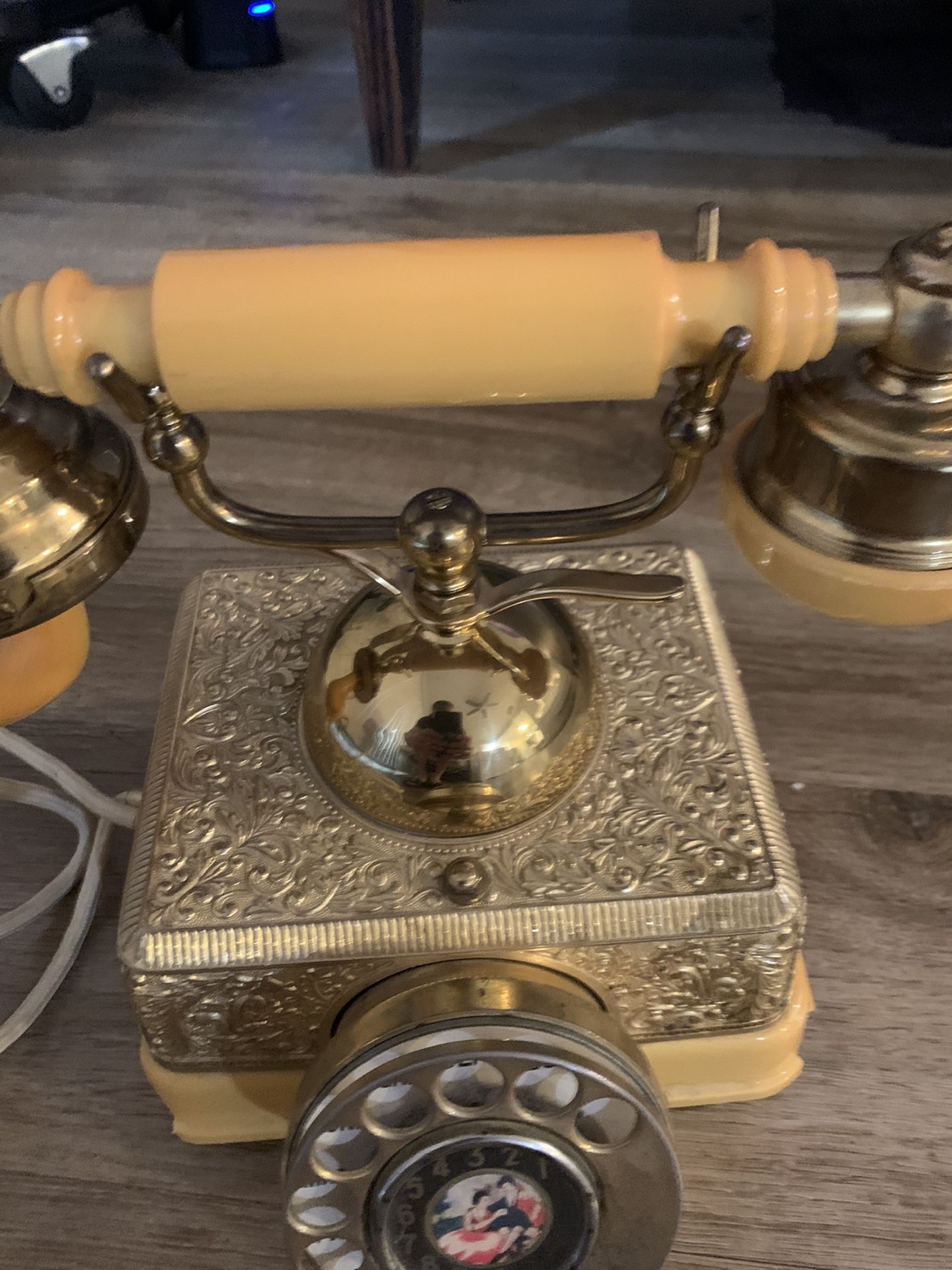Rotary Retro Victorian Telephone