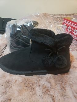 NEW Arizona snowcap boots- womans size 8.5