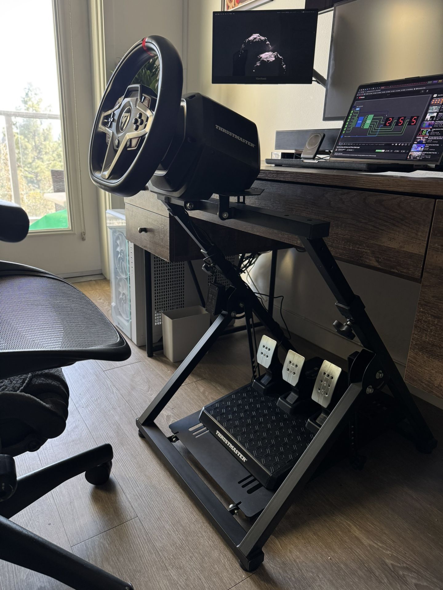 Thrustmaster T248P Racing Wheel + GT Omega Apex stand for Sale in Los ...