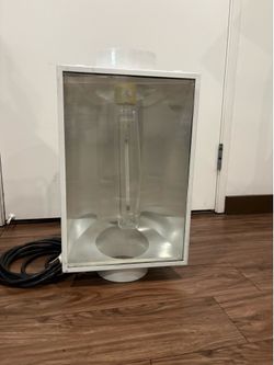 Hydrofarm Daystar DAUN Grow Light