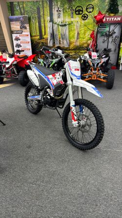 2025 Pro active 250 pro 250r dirtbike ( full size )