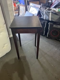 Corner Table