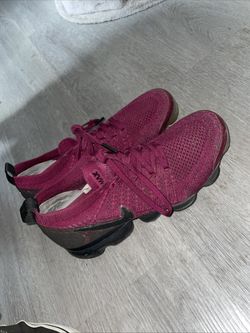 Women’s Nike Sneakers 