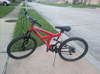 Dynacraft  - 24" Dual Suspensions Mountain bike (Like New)