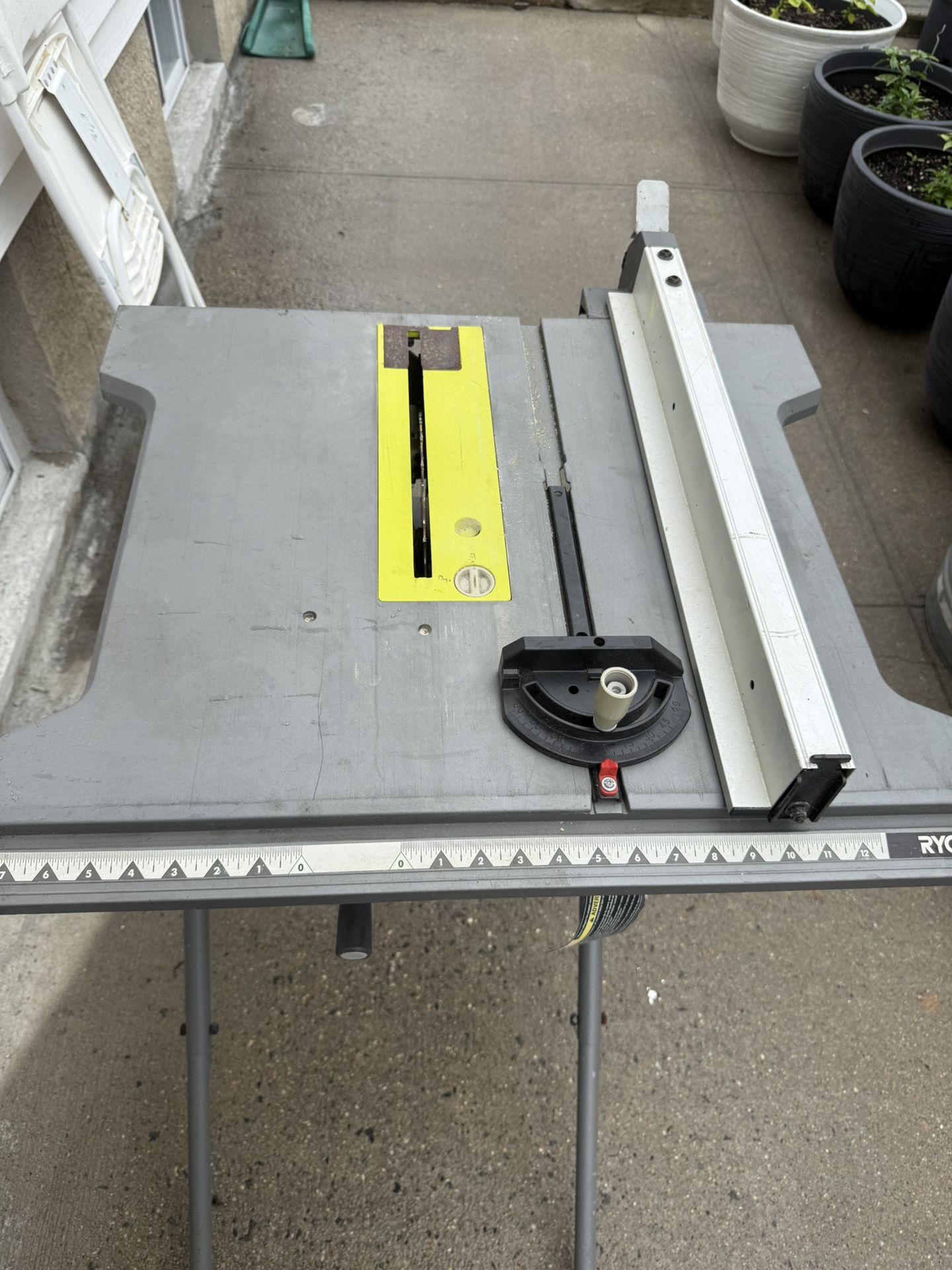 RYOBI RTS12T TABLE SAW