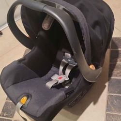 Chicco Key Fit 35 Car Seat And Base 