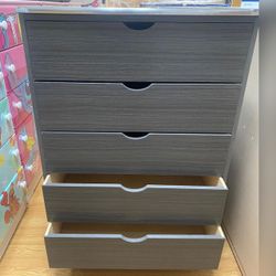 5 Drawer Dresser 