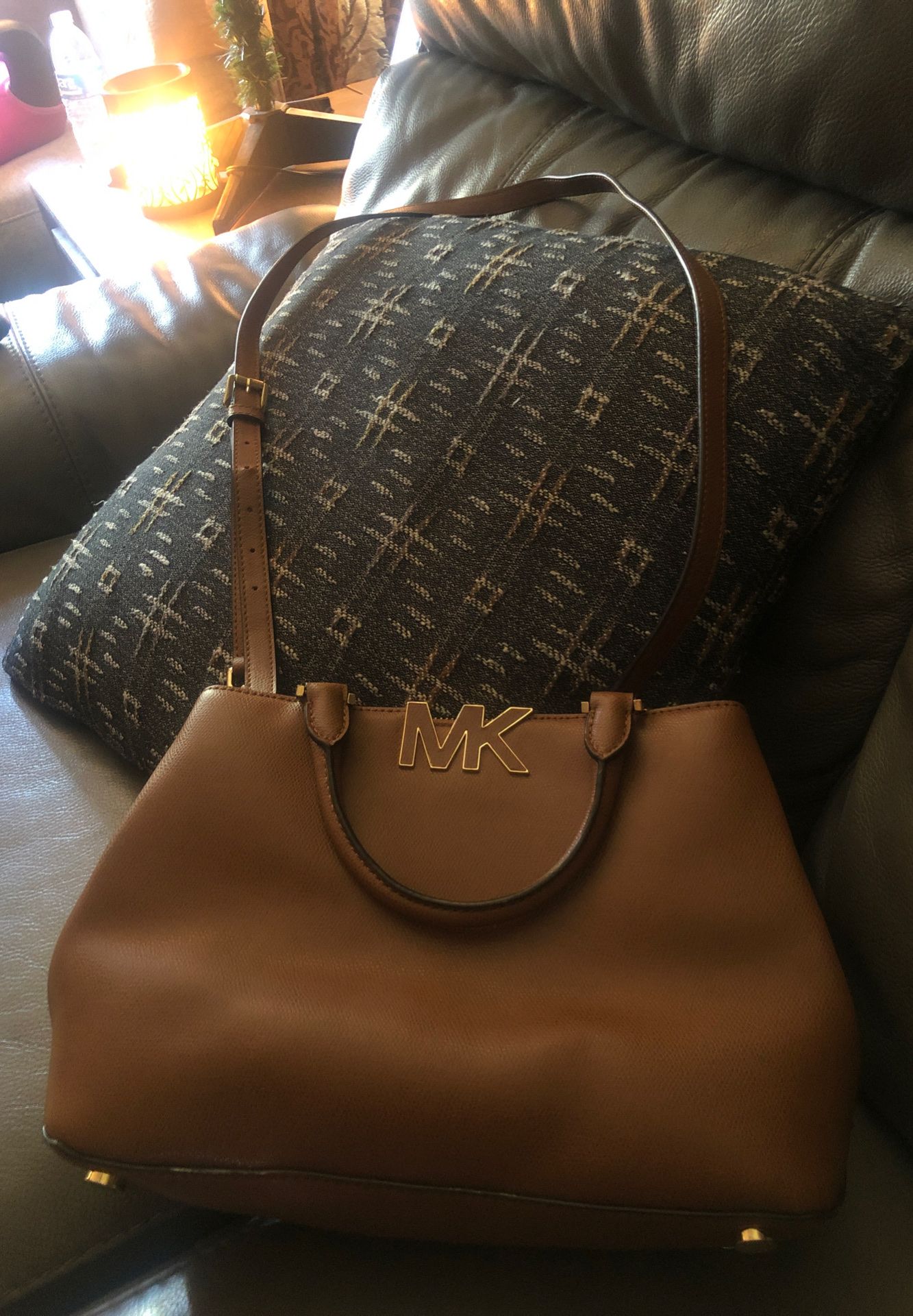 Lime green mcm peruse for Sale in San Bernardino, CA - OfferUp