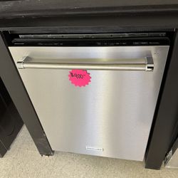 Kitchen Aid Dishwasher SHDUM