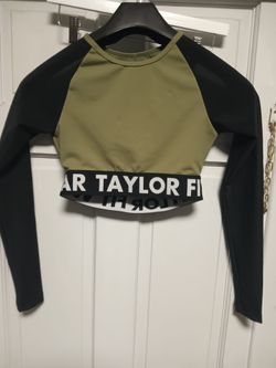 taylor fit wear blouse Small.