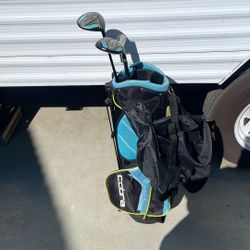Junior, King Cobra Bag, One Putter-2 drivers.