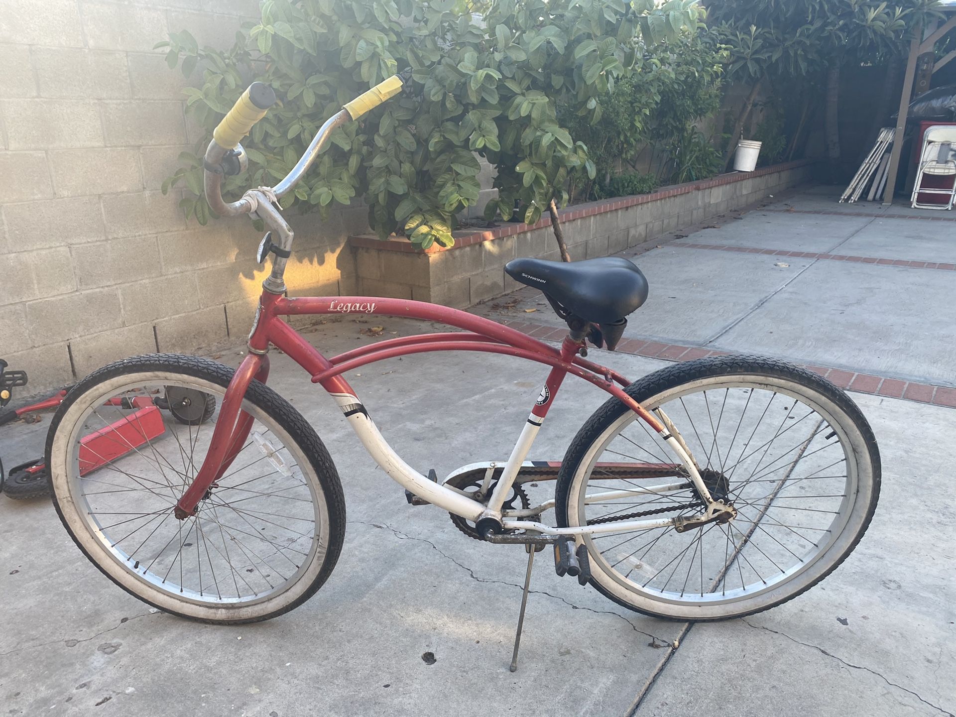 schwinn kokomo beach cruiser