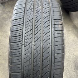 Tire 235/35/20