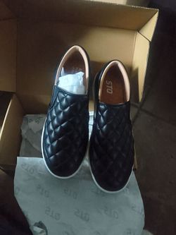 Women's shoes