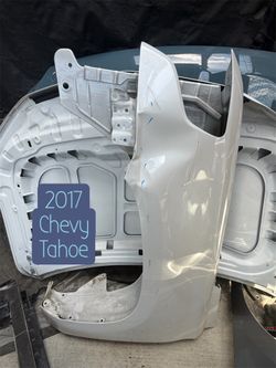 2017 Chevy Tahoe front  left fender OEM