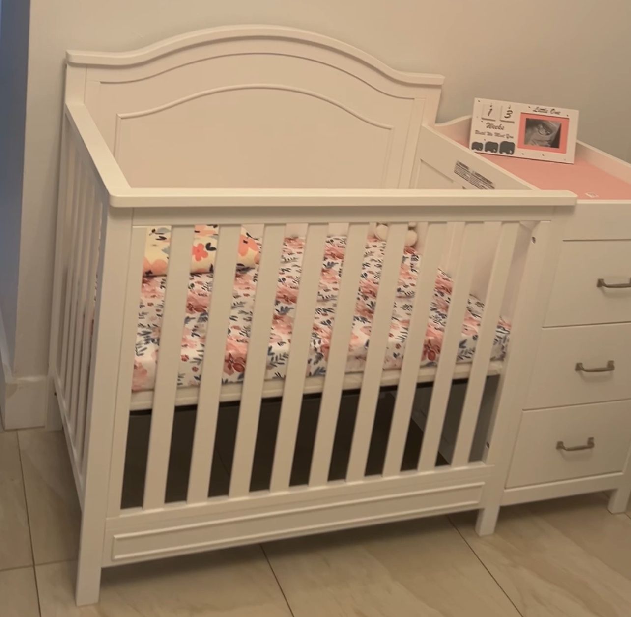 White Mini Crib With Changing Table And Storage