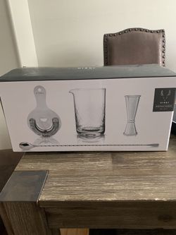 4-PIECE STAINLESS STEEL MIXOLOGIST BARWARE SET