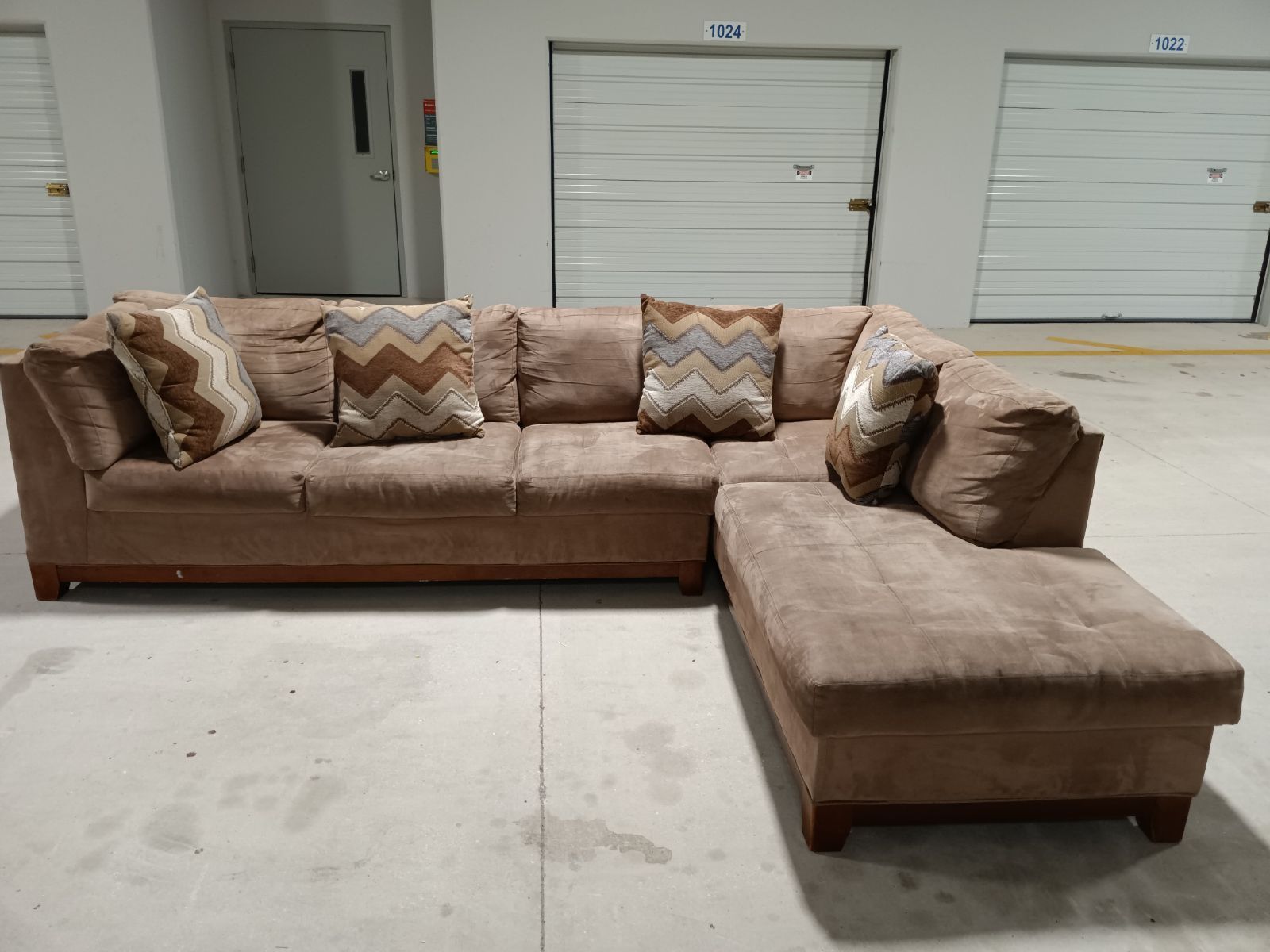 Chaise Sectional Sofa