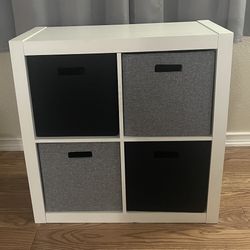 White 4 Cube Shelf