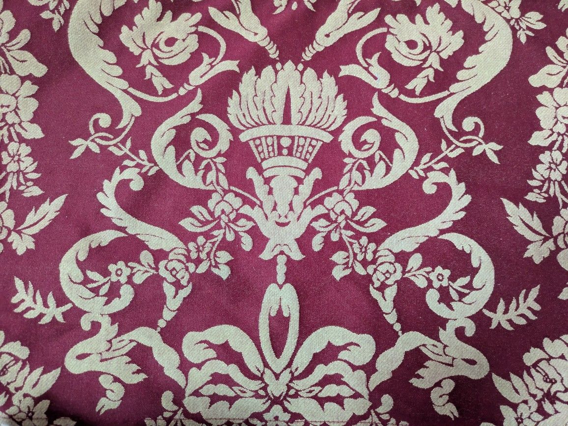 Sheet With Pattern And Pillowcases