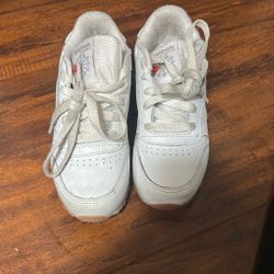 Kids white Reebok