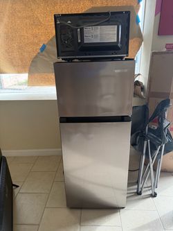 New mini refrigerator