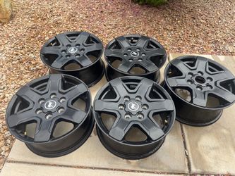 5 Chevy Silverado Tahoe Yukon Sierra rims 17” like new ford bronco as well