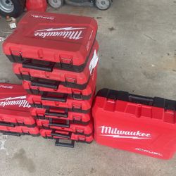 Milwaukee  Only boxes No Tools 