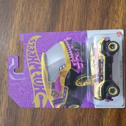 HotWheels Baja Bison T5