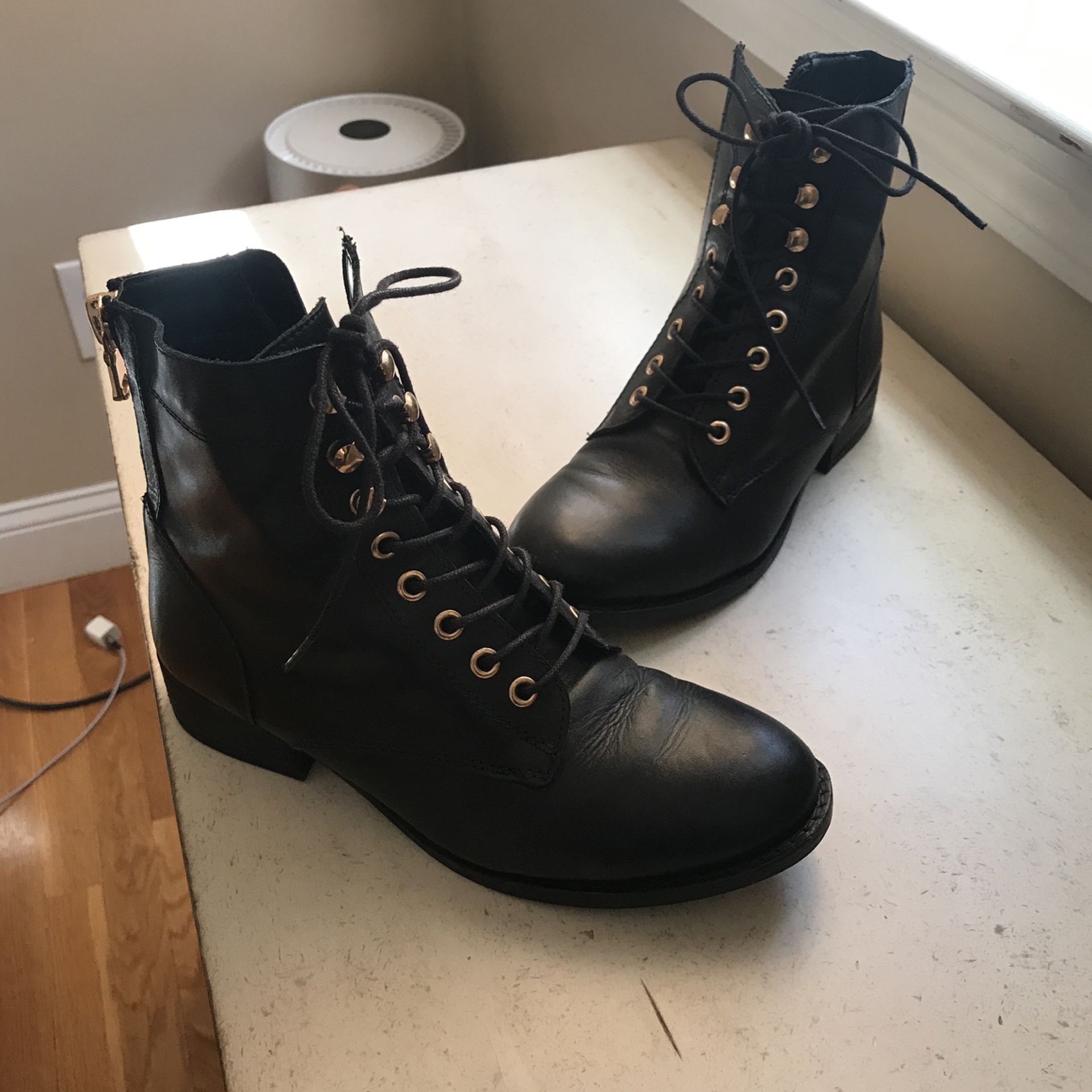 Women Boots