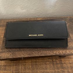 Micheal Kors Wallet 