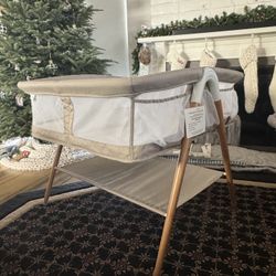 Beechwood Twin Bassinet
