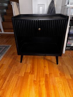 Black fluted end it coffee table