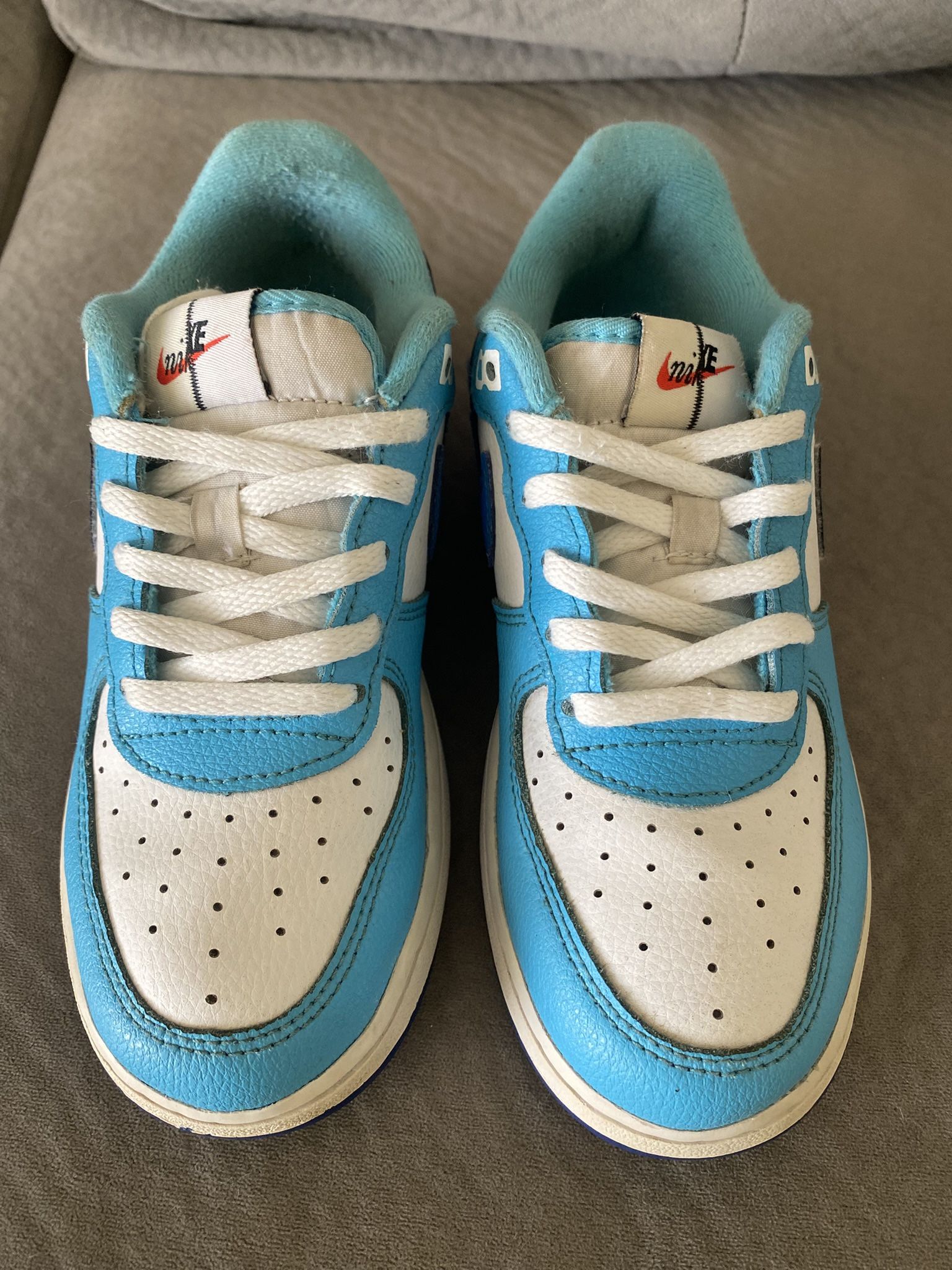 Boys Sneakers/Cleats